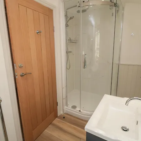 Barn ソルトバーン・バイ・ザ・シー